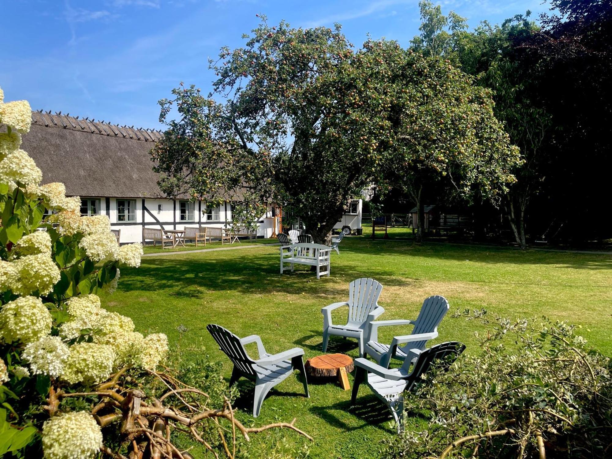 Kirsebærkroen - The Inn Between Præstø Eksteriør bilde