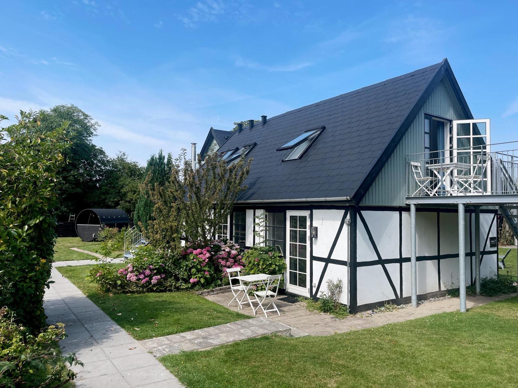 Kirsebærkroen - The Inn Between Præstø Eksteriør bilde